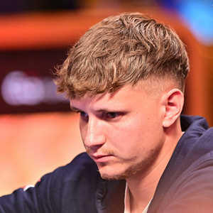 Jiří Kún míří do finále WSOPE Openeru, v Omaze postoupilo 5 Čechů