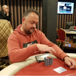 Poker Fever Cup: Michal Witala vede po svém flightu celý turnaj