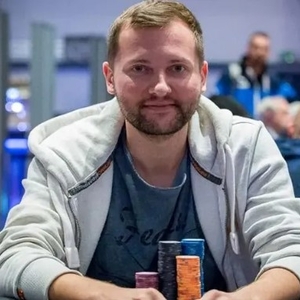 Card Casino Bratislava: České postupy v ME Skill Poker Masters, Michal Mrakeš bodoval v HR