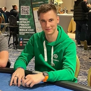 King's Prague: Den 1A České pokerové tour opanoval Kristian Burys, na shortu postoupil i ZZ