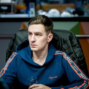 King's Resort Rozvadov: Žídek, Eiselt, Švach a Křivský drží české šance ve WSOPE Main Eventu