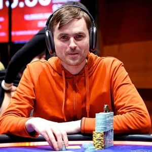 EPT Prague 2024 den 4: Martin Kabrhel řádil ve druhém dni ME Eureky a postupuje na chipleadu!