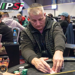 King's Resort: Pavel53 a Michael Adam v boji o titul IPS Main Eventu!