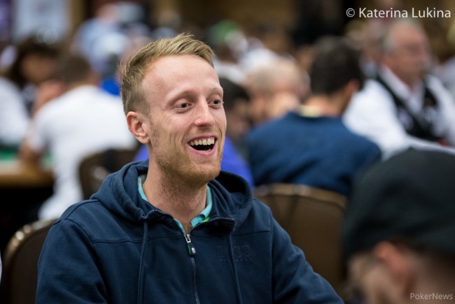 WSOP Main Event je v penězích, trio Pustina, Berka a Cifka tamtéž