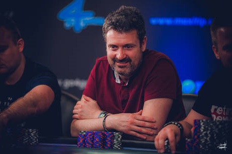 Jaroslav Kovařík vede 23 finalistů Poker Feveru, ve hře celkem pět Čechů