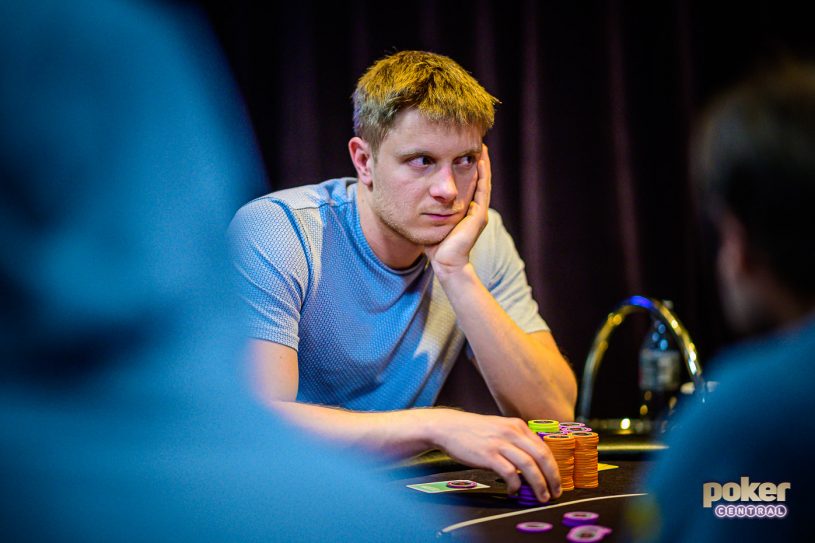 Sam Soverel Poker Open. Americký profesionál chipleaduje další londýnský turnaj