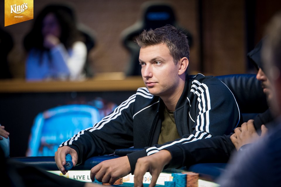 Druhý den WSOPC Mini Main Eventu si zahraje minimálně 26 Čechů