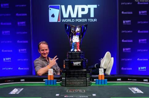 Nic než vítězství. Měsíc po barcelonské EPT Simon Brandstrom ovládl i WPT UK