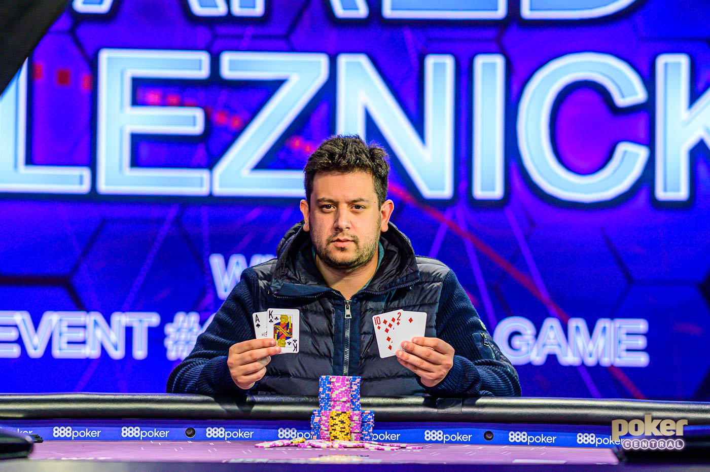 Poker Masters 8-Game kořistí Jareda Bleznicka, vítězí poprvé v kariéře