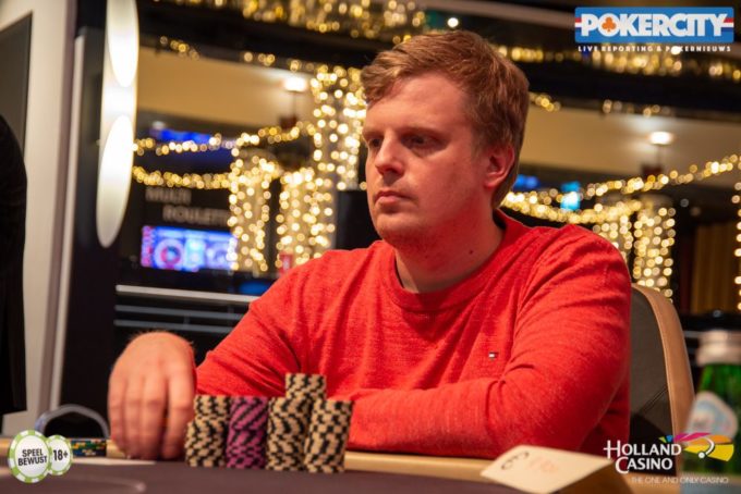 V Amstru nadále září i Vojta Růžička, po 1. dni vede €9.800 MCOP High Roller