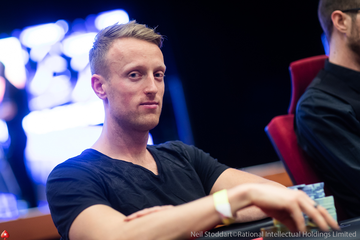 Česká stopa v Los Angeles: Vlastimil Pustina míří do 2. dne WPT Gardens