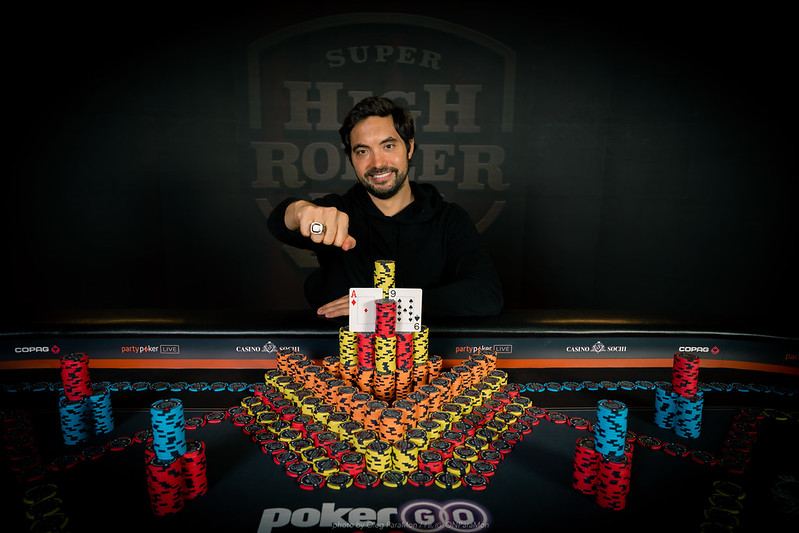 Také druhý letošní Super High Roller Bowl kořistí Timothyho Adamse, získává $3.600.000