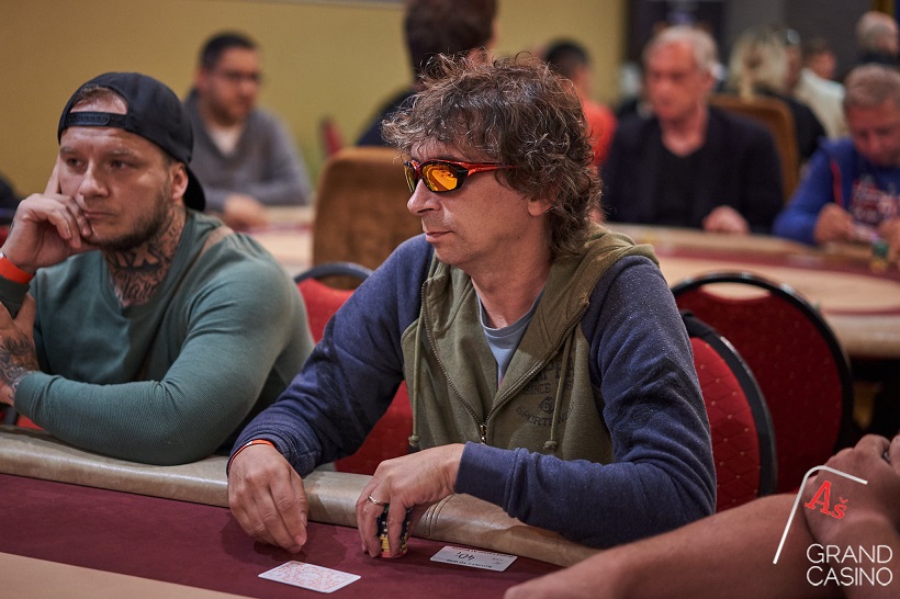 Cenci a Dominik Martan na final tablu Isar PKO, dnes Main Event o €25.000