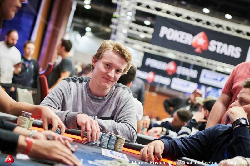 Dnes budeme railovat, Vojtěch Šusta a petrrrr1973 ve finále WCOOP Sunday Slamu