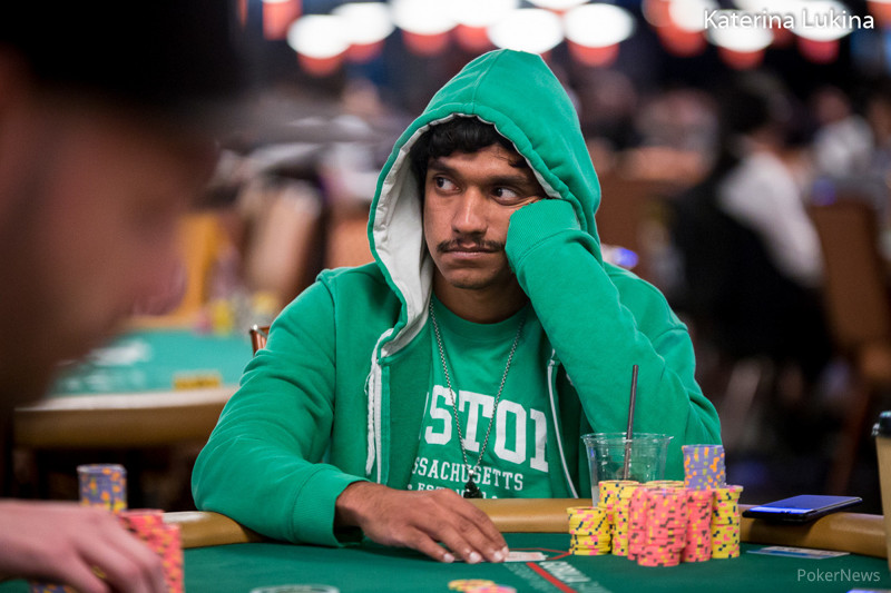 V čele americké části WSOP Main Eventu se po 1. dni usadil Upeshka De Silva